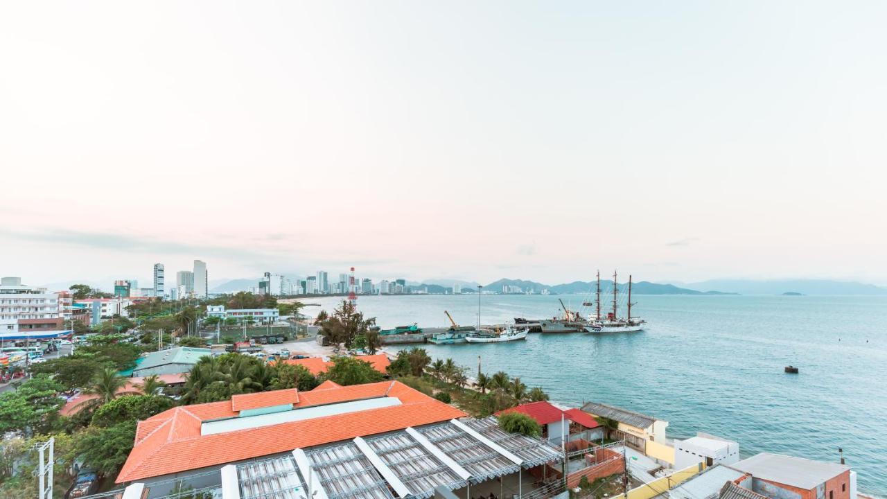Aqua Seaview Hotel Nha Trang Exteriör bild